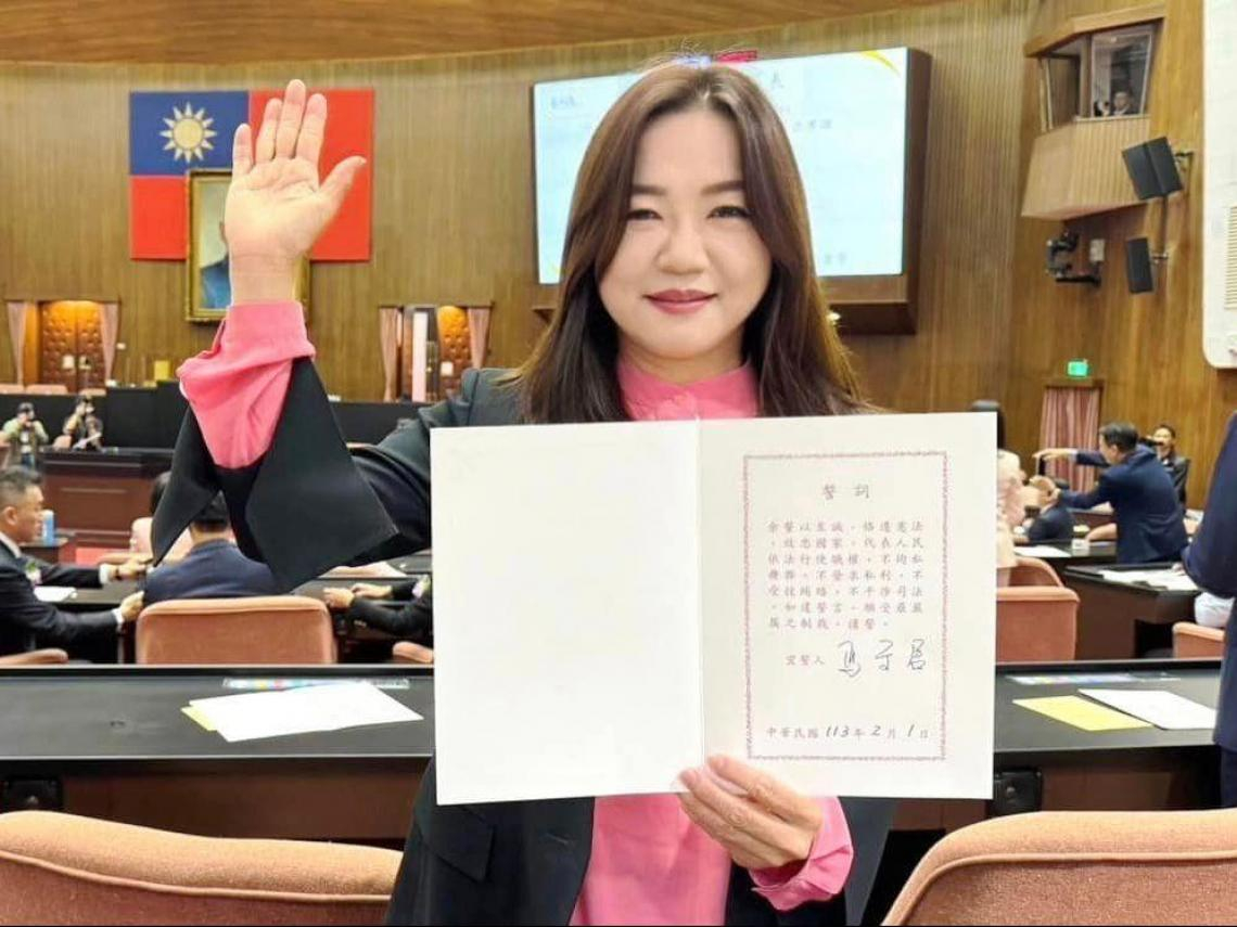 再揮刀砍特戰傘訓預算2億元...馬文君發文質疑國防部：有無需求、採購方式合理？